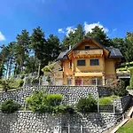 Villa Luxury Panorama • Pool, Quadro Sauna & Views Temenica