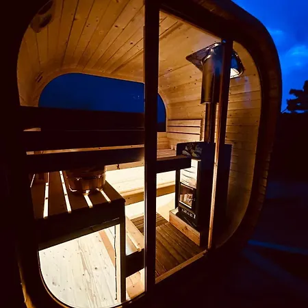 Luxury Panorama • Pool, Quadro Sauna & Views Villa Temenica