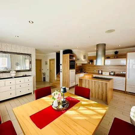 Luxury Panorama • Pool, Quadro Sauna & Views Villa *