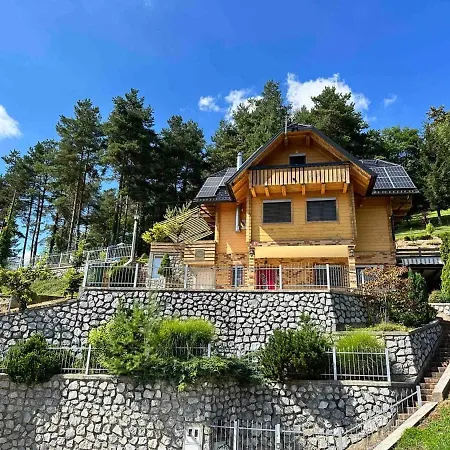 Villa Luxury Panorama • Pool, Quadro Sauna & Views Temenica